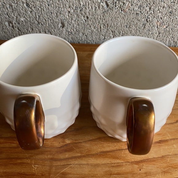 Starbucks Bundle of 2 White Ceramic Mugs with Copper Painted Handles - Picture 7 of 10